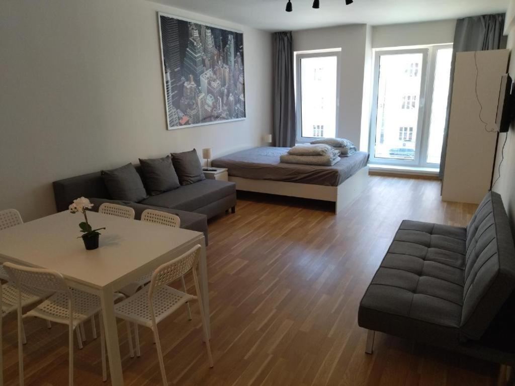 Brand New Studio Apartment #24 In Elite Residence With Free Secure Parking In The Center ปราก ภายนอก รูปภาพ